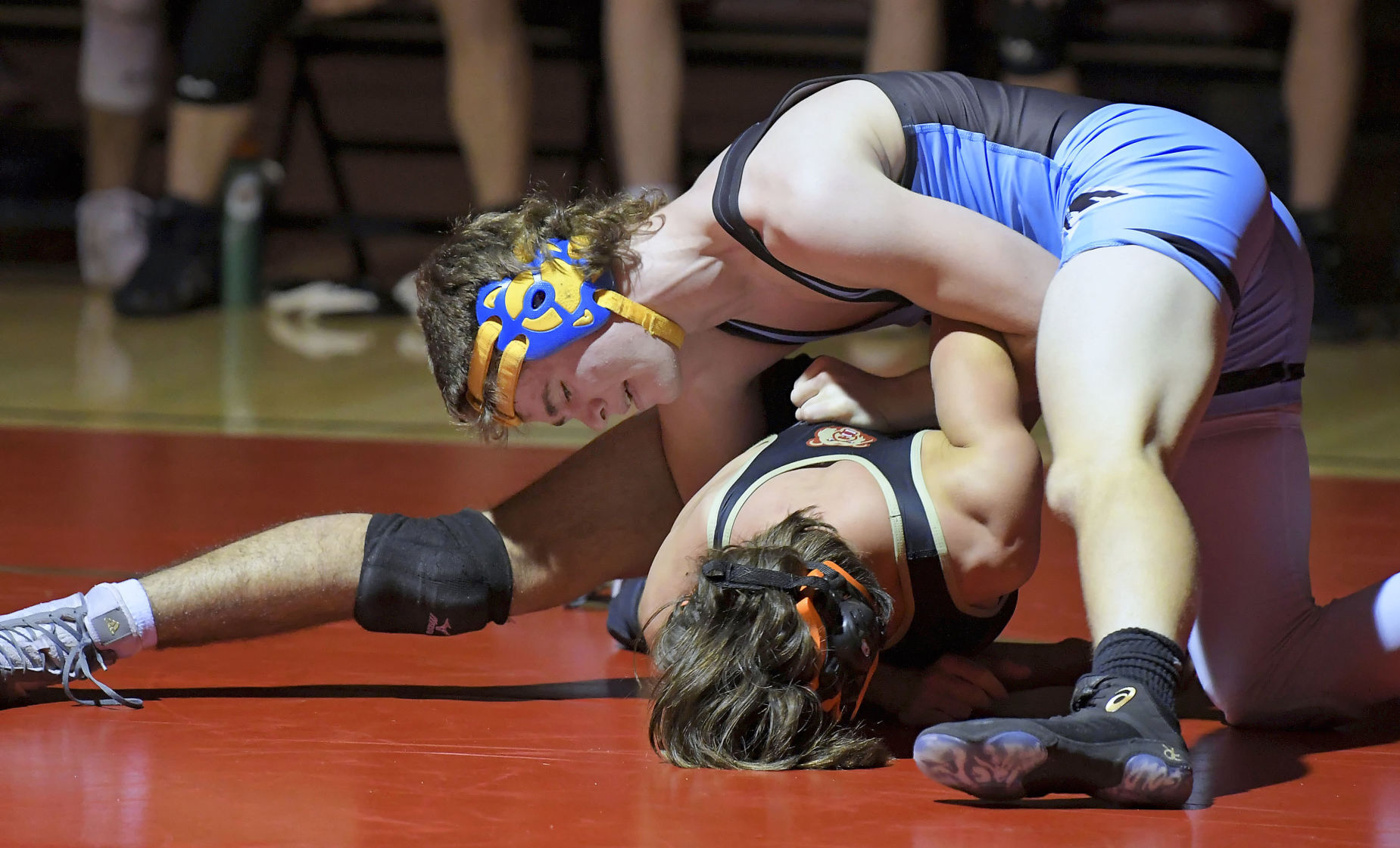 Prep wrestling: Bobcats hold off Grizzlies in Region 11 opener